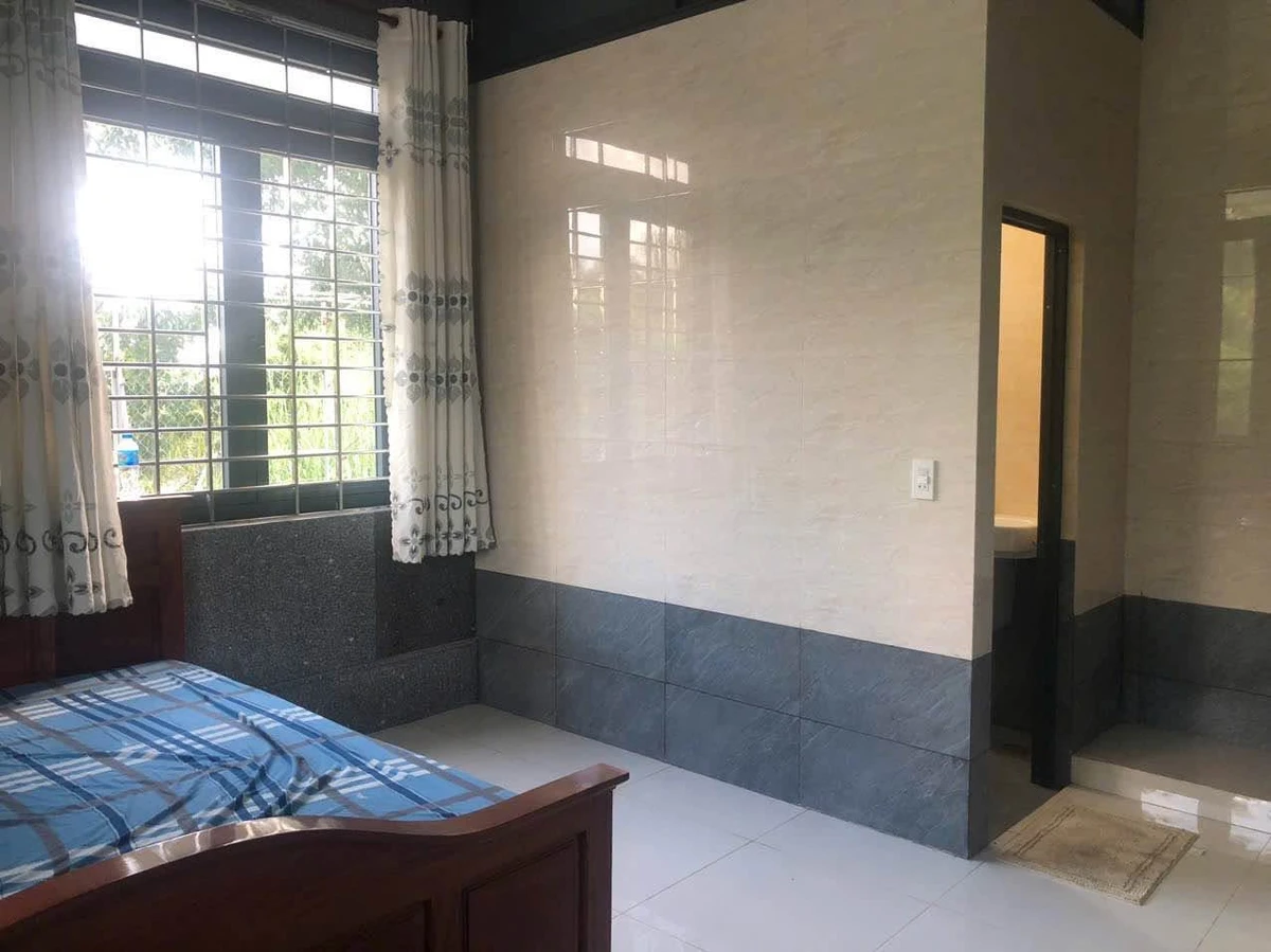 Bán nhà sân vườn 1095m2 mặt tiền đường nhựa Bến Lức Long An - Ảnh thu nhỏ 5