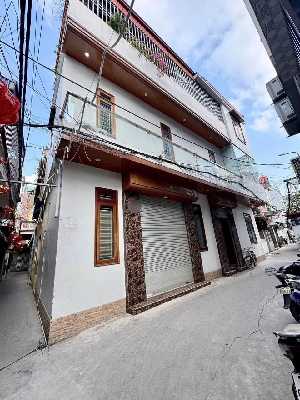 Bán nhà góc 50m² 3 tầng Chùa Hàng 3,8 tỷ - Ảnh 1