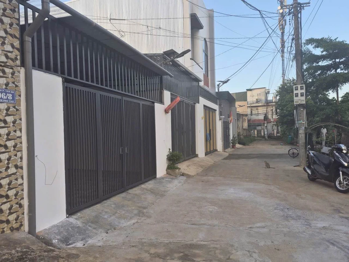 Bán nhà hẻm Phạm Phú Thứ 96.6m² 2 tỷ Quận 12 - Ảnh thu nhỏ 2