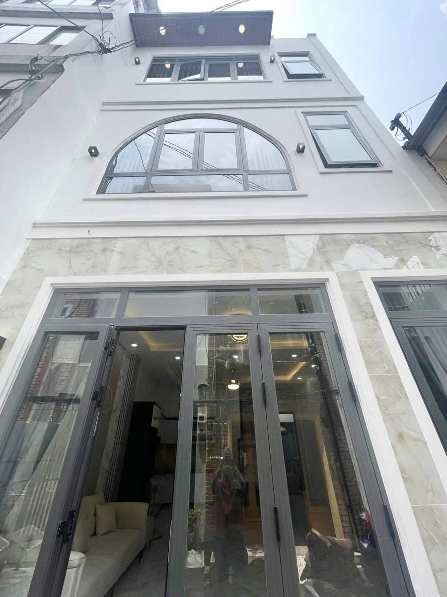 Bán nhà 4 tầng 4PN An Dương Vương Q.5, 56m², 8.9 tỷ - Ảnh 1