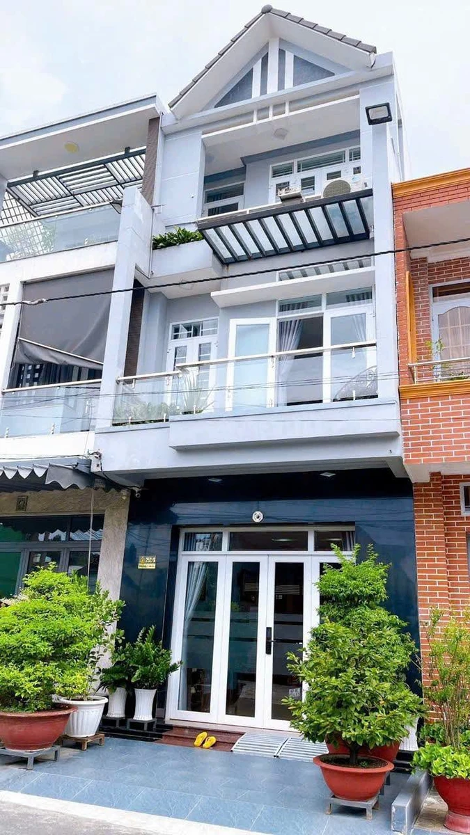 Bán nhà 1 trệt 2 lầu 77m2 gần Vincom Biên Hòa - Ảnh thu nhỏ 2