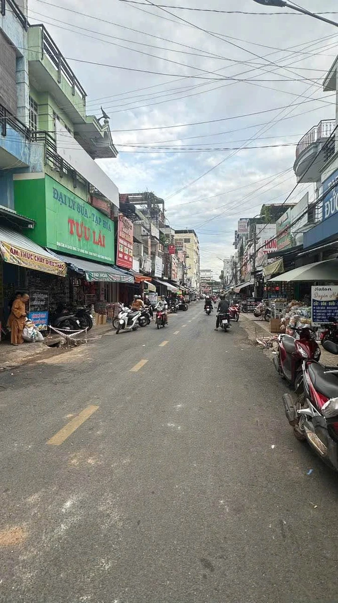 Bán nhà mặt tiền Điểu Ông chợ Đồng Xoài, 64m², 5,6 tỷ - Ảnh thu nhỏ 3
