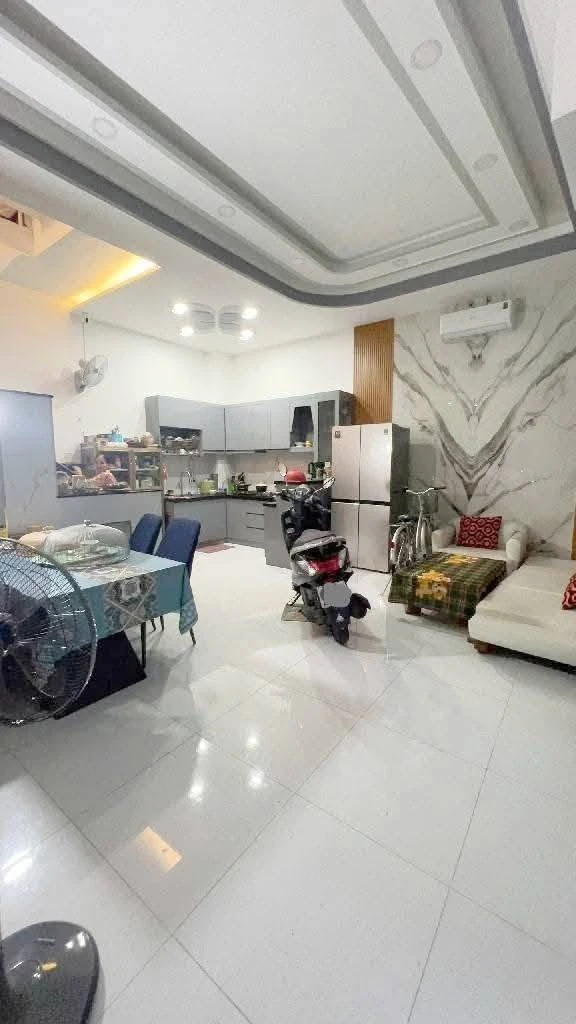 Nhà bán Phú Nhuận 4 tầng 4 phòng ngủ 37m2 hơn 7 tỷ - Ảnh 1