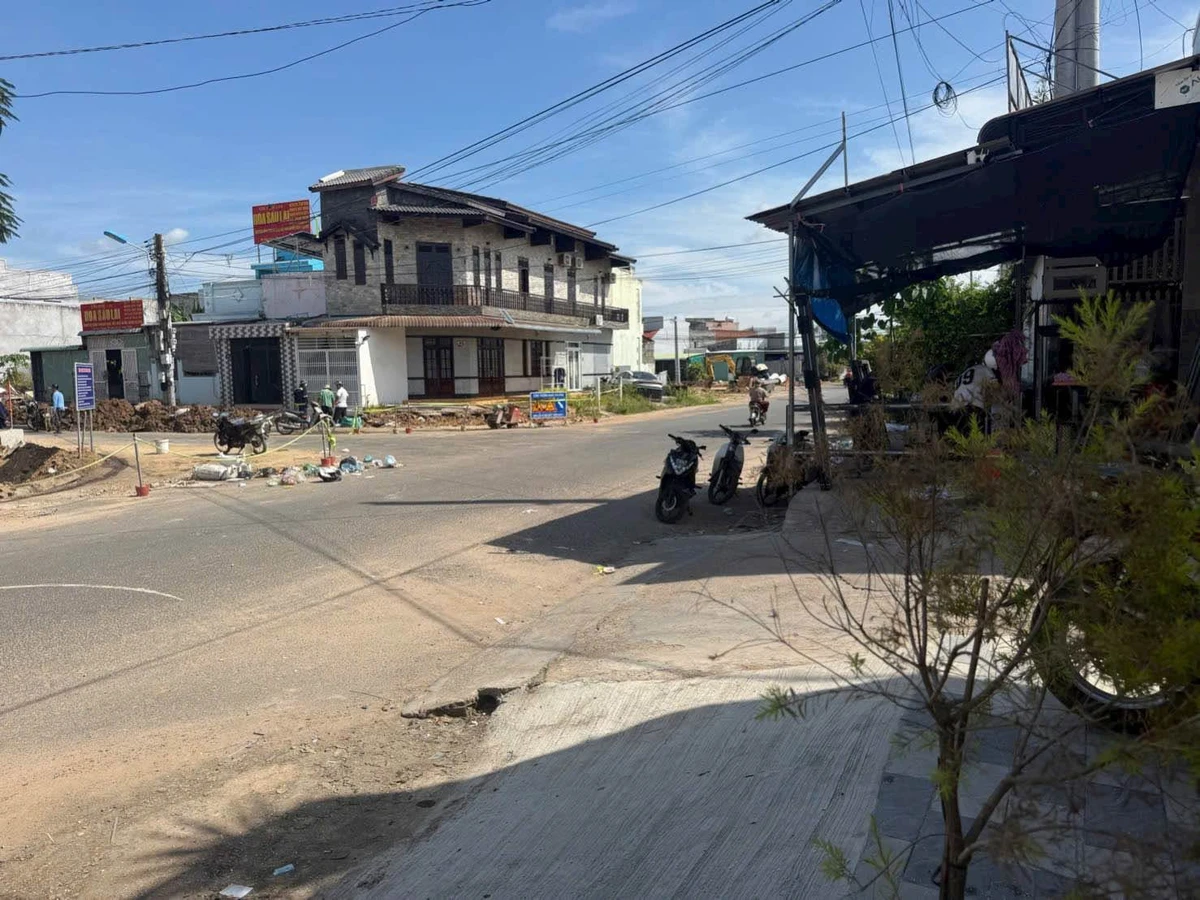 Bán nhà mặt tiền kinh doanh Lê Quang Đạo 80m2, 2 tỷ - Ảnh thu nhỏ 3