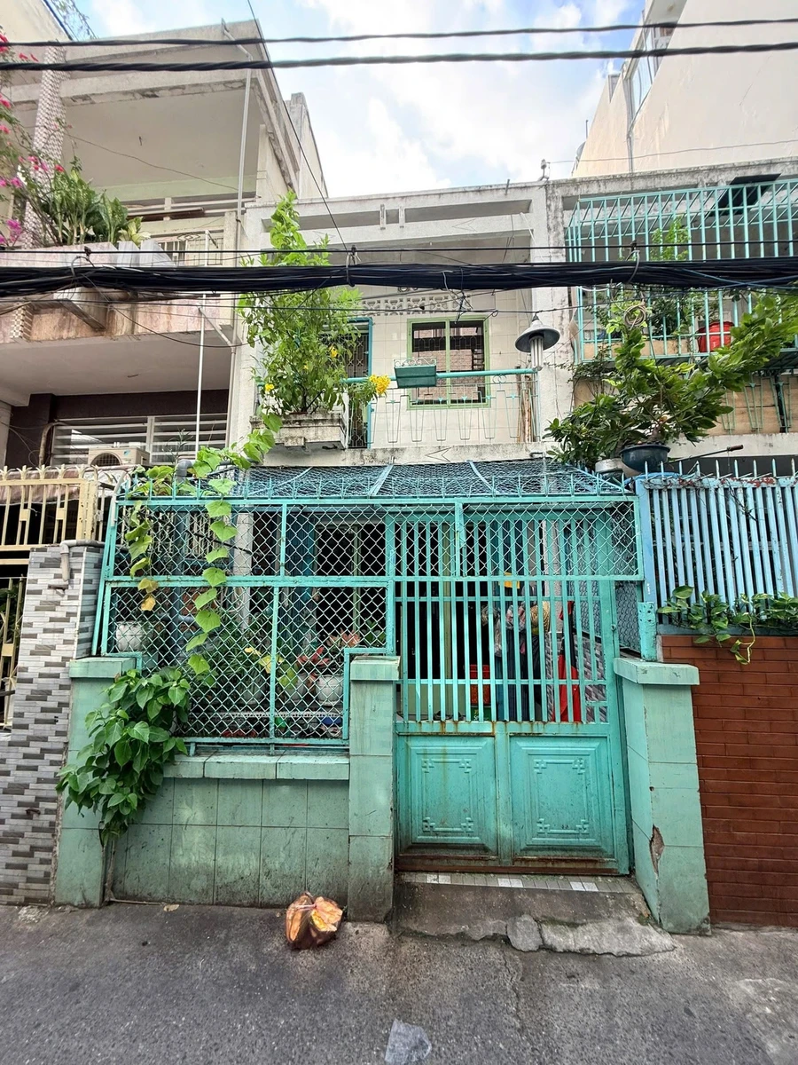 Bán nhà cũ Tôn Đản Q4, 54m2, 620 triệu - Ảnh 1