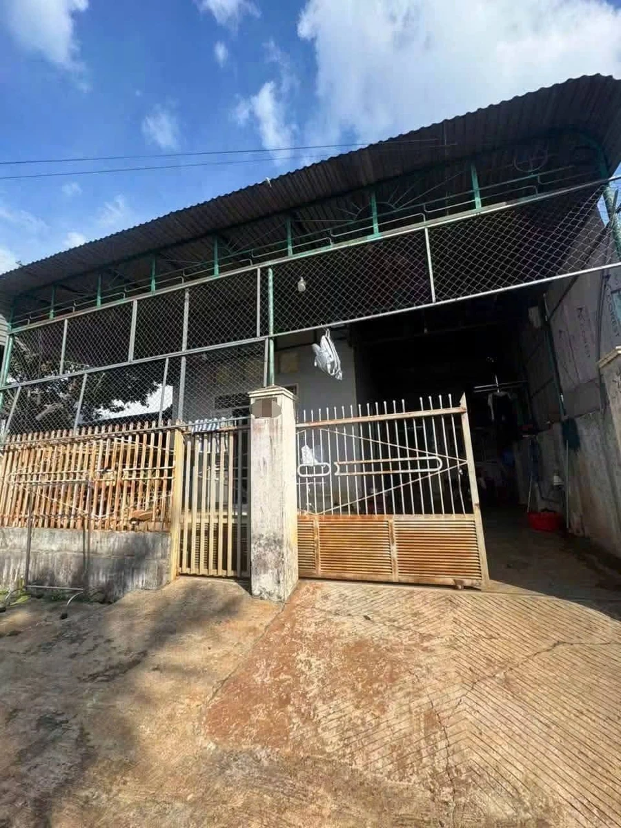 Bán nhà hẻm 2 phòng ngủ 135m² Đắk Lắk 2.8 tỷ - Ảnh 1