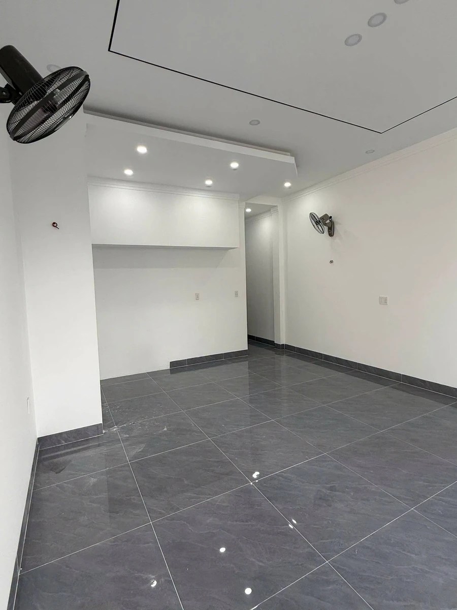 Bán gấp nhà mới 5x22m, 2 phòng ngủ, giá 1,35 tỷ gần cổng chào Liên Thôn 8, Buôn Ma Thuột - Ảnh thu nhỏ 4