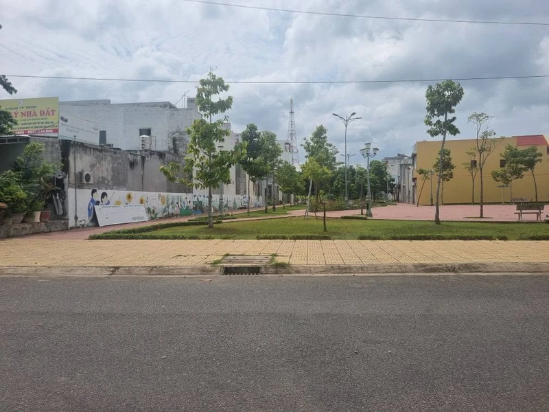 Bán nhà cấp 4 100m2 đường Hoàng Đạo Thành, Phan Thiết