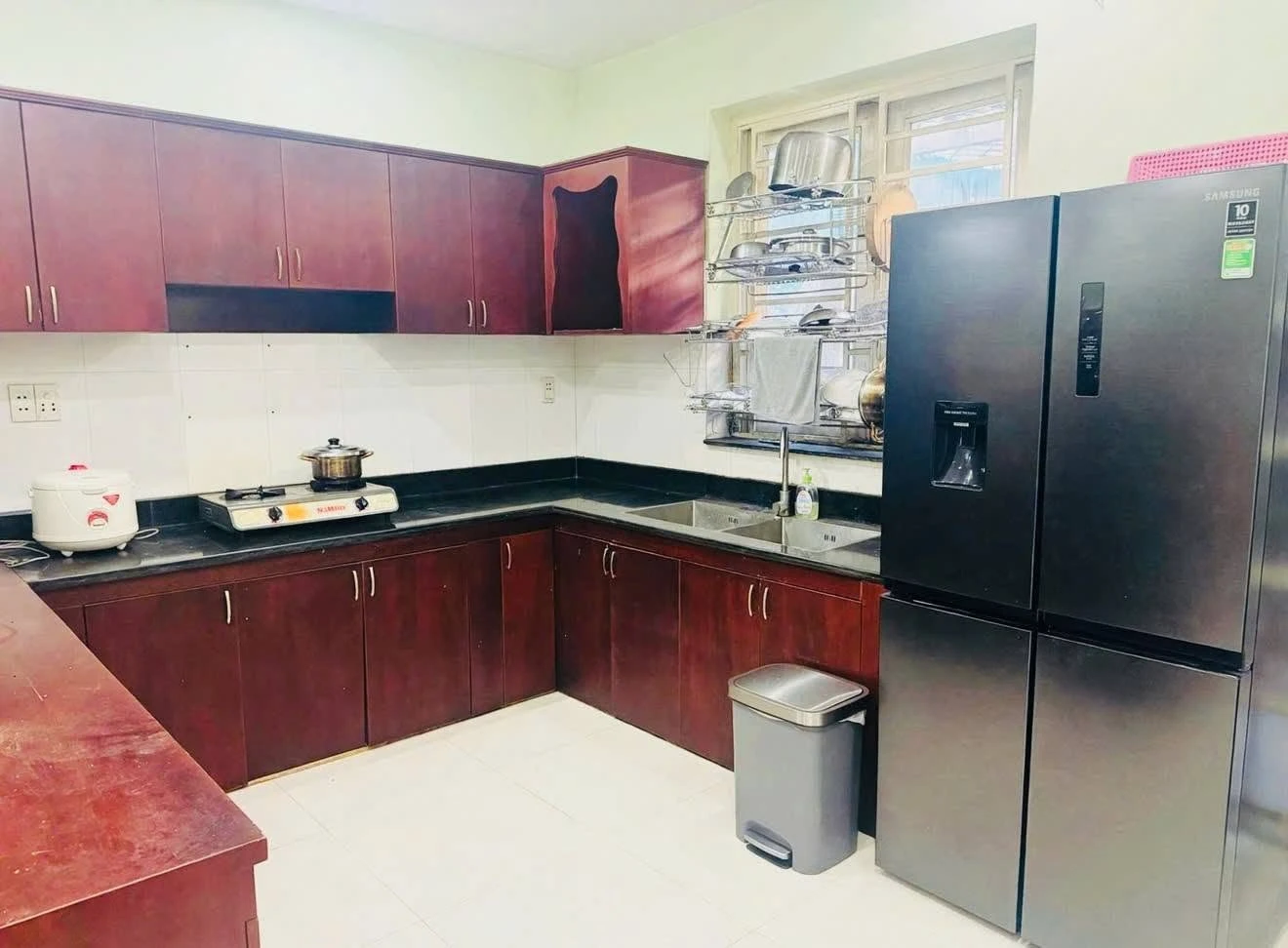 Bán nhà mặt tiền kinh doanh 3 tầng 157m² 5PN KĐT Sóng Thần, Dĩ An, Bình Dương - 10,6 tỷ - Ảnh 1