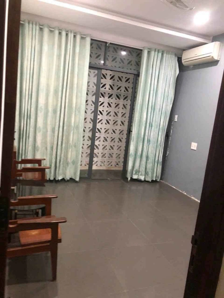 Cho thuê nhà 3 tầng hẻm oto 270m2, 3PN, 8 triệu/tháng - Ảnh thu nhỏ 4