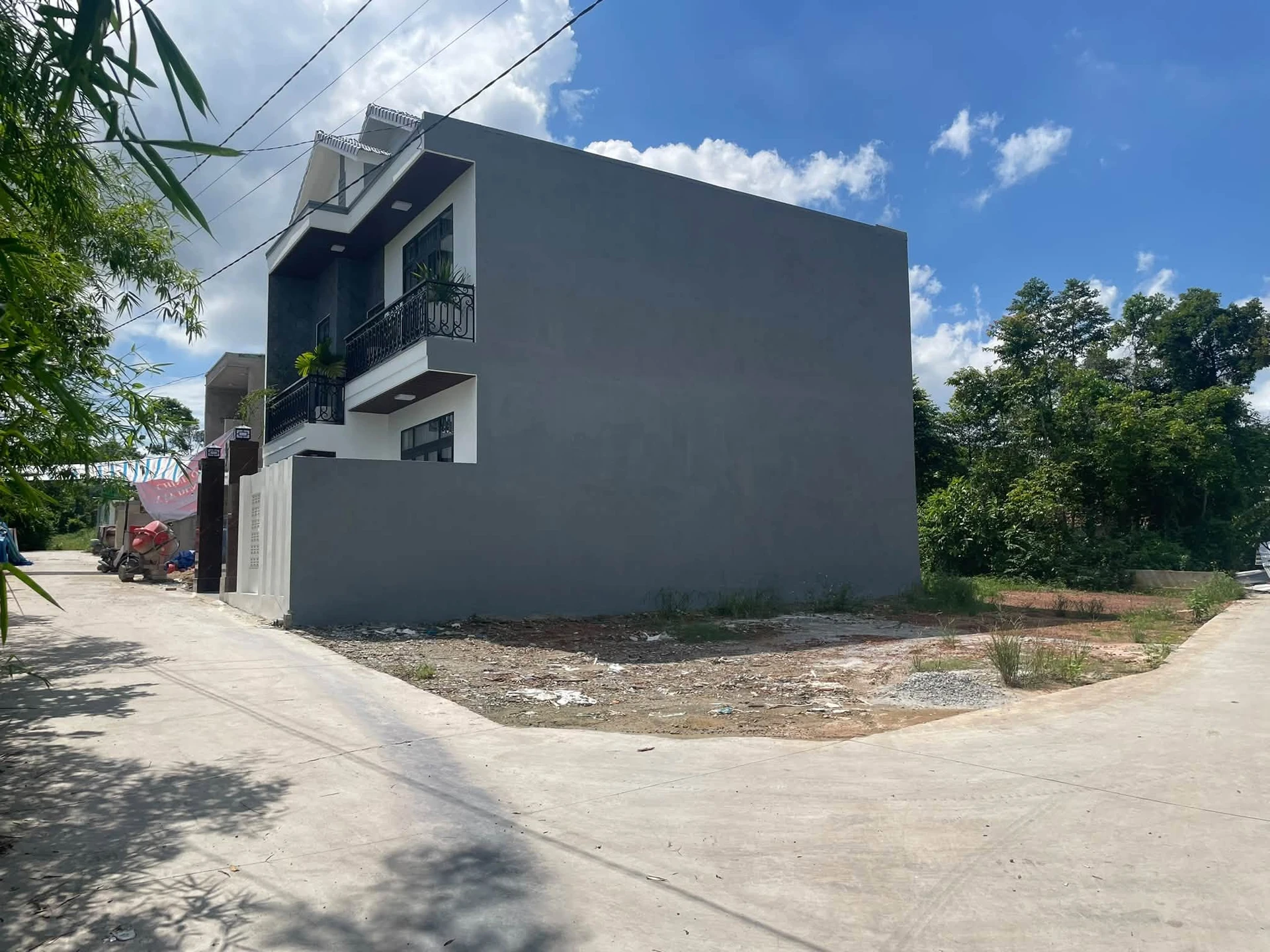 Bán lô đất góc 2 mặt tiền 100m2 cạnh Bàu Vá, Quận 12 - Ảnh 1