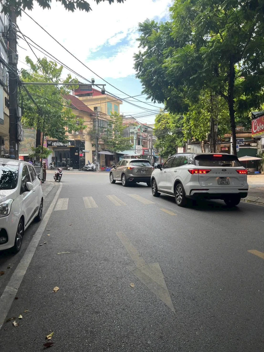 Bán nhà 90m² 2 phòng ngủ kinh doanh gần chợ Nguyễn Du, Quận 3 - Ảnh thu nhỏ 2