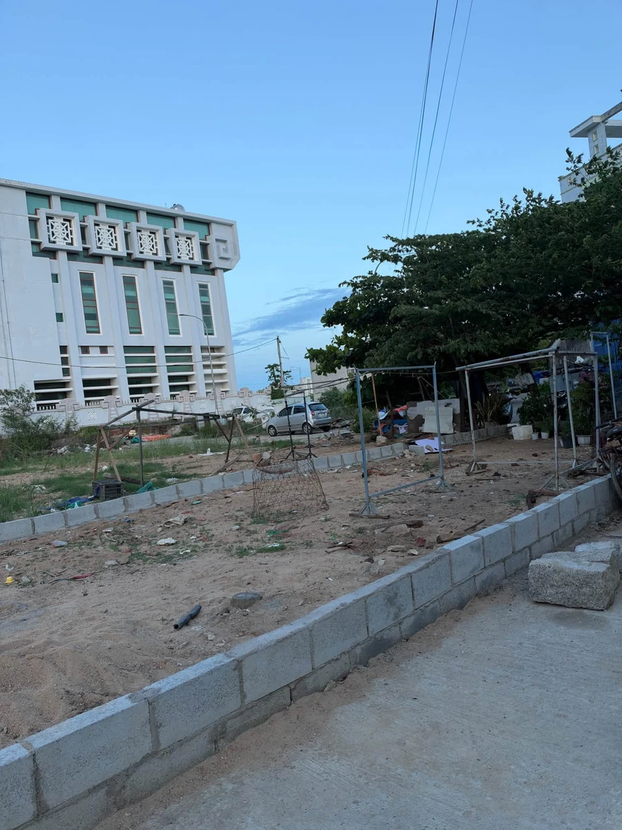 Bán đất view hồ Nguyễn Trãi 99m², 3 tỷ, Quận 1 - Ảnh 1
