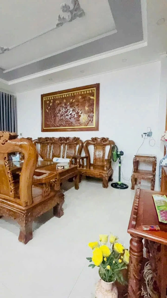 Bán nhà 4 phòng ngủ 216m² đường số 7 Nam An Hòa, giá 7,9 tỷ - Ảnh 1