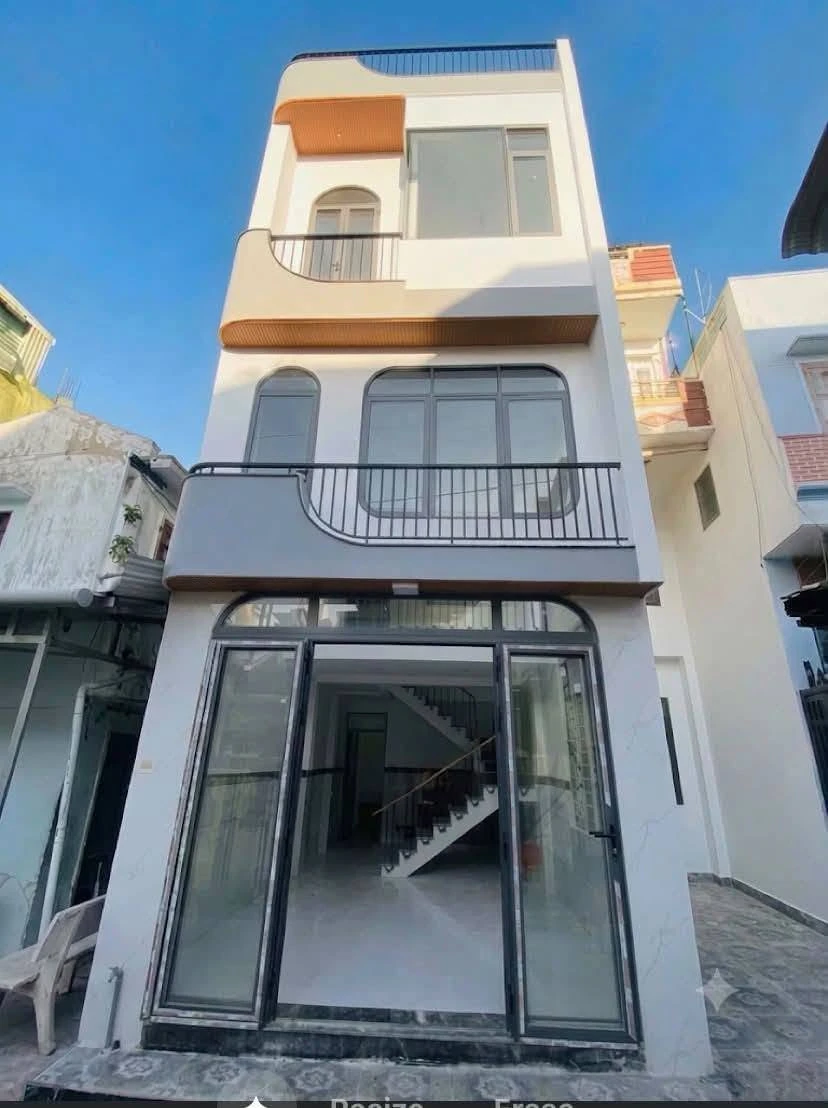 Bán nhà mới hẻm chợ Đầm 47m2 3 tầng Quy Nhơn - Ảnh 1