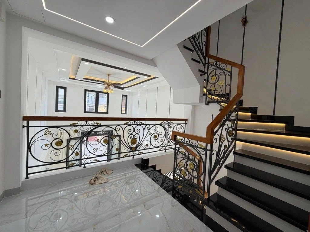Bán nhà hẻm 52m2 5 tầng 5PN Lê Quang Định 10 tỷ 3 - Ảnh thu nhỏ 3