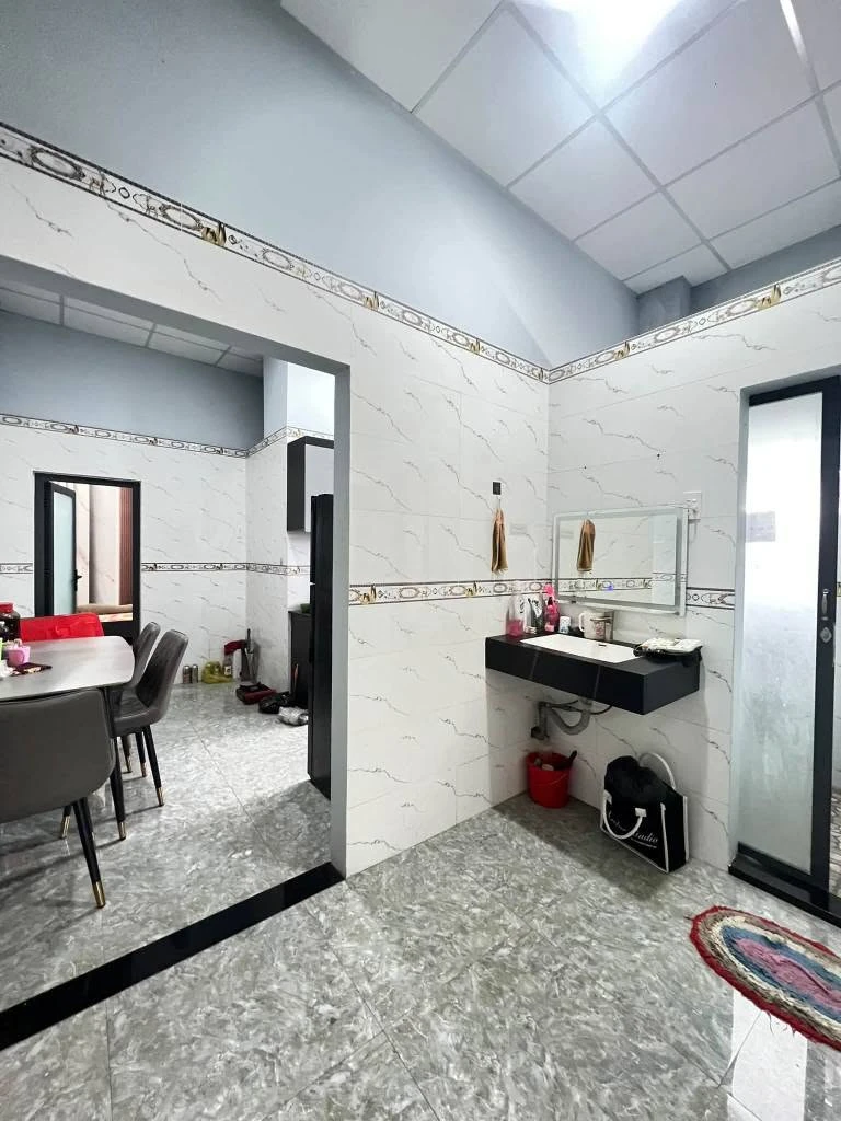 Bán nhà cấp bốn 5,7x24m, 2 mặt tiền, view kênh tại xã An Lục Long, Châu Thành, Long An - Ảnh thu nhỏ 3