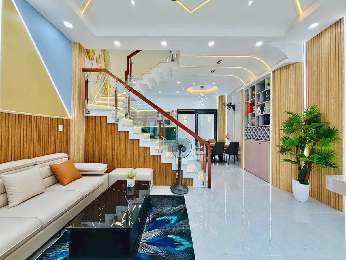 Nhà phố 5m x 11m, 4PN 5WC gần CV Làng Hoa Gò Vấp - Ảnh thu nhỏ 5