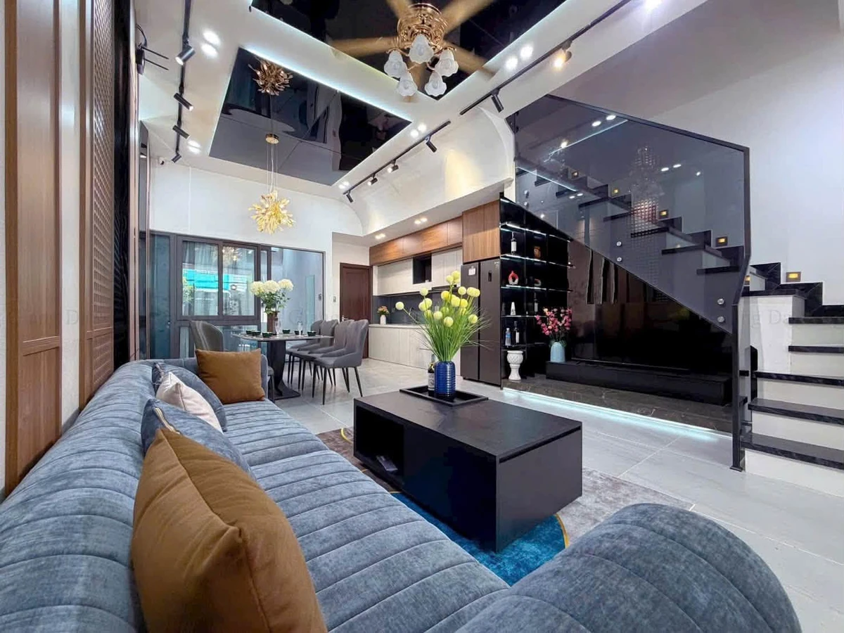 Bán nhà tân cổ điển mặt tiền 77,5m2 Lý Thái Tông - Ảnh thu nhỏ 3