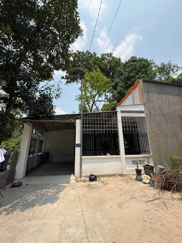 Bán nhà Thủ Dầu Một 130m2, giá 1 tỷ 990
