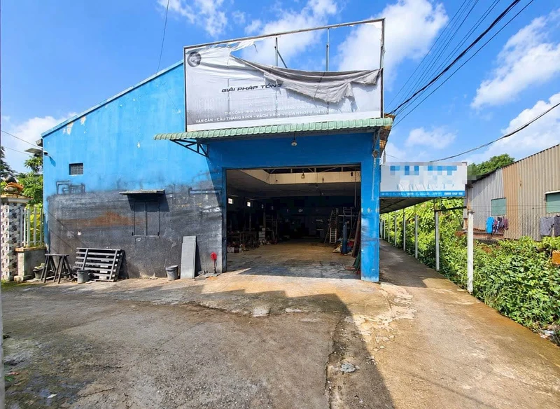 Bán kho 262m² thổ cư sát mặt tiền đường 835A, Bến Lức, đang cho thuê 20 triệu/tháng