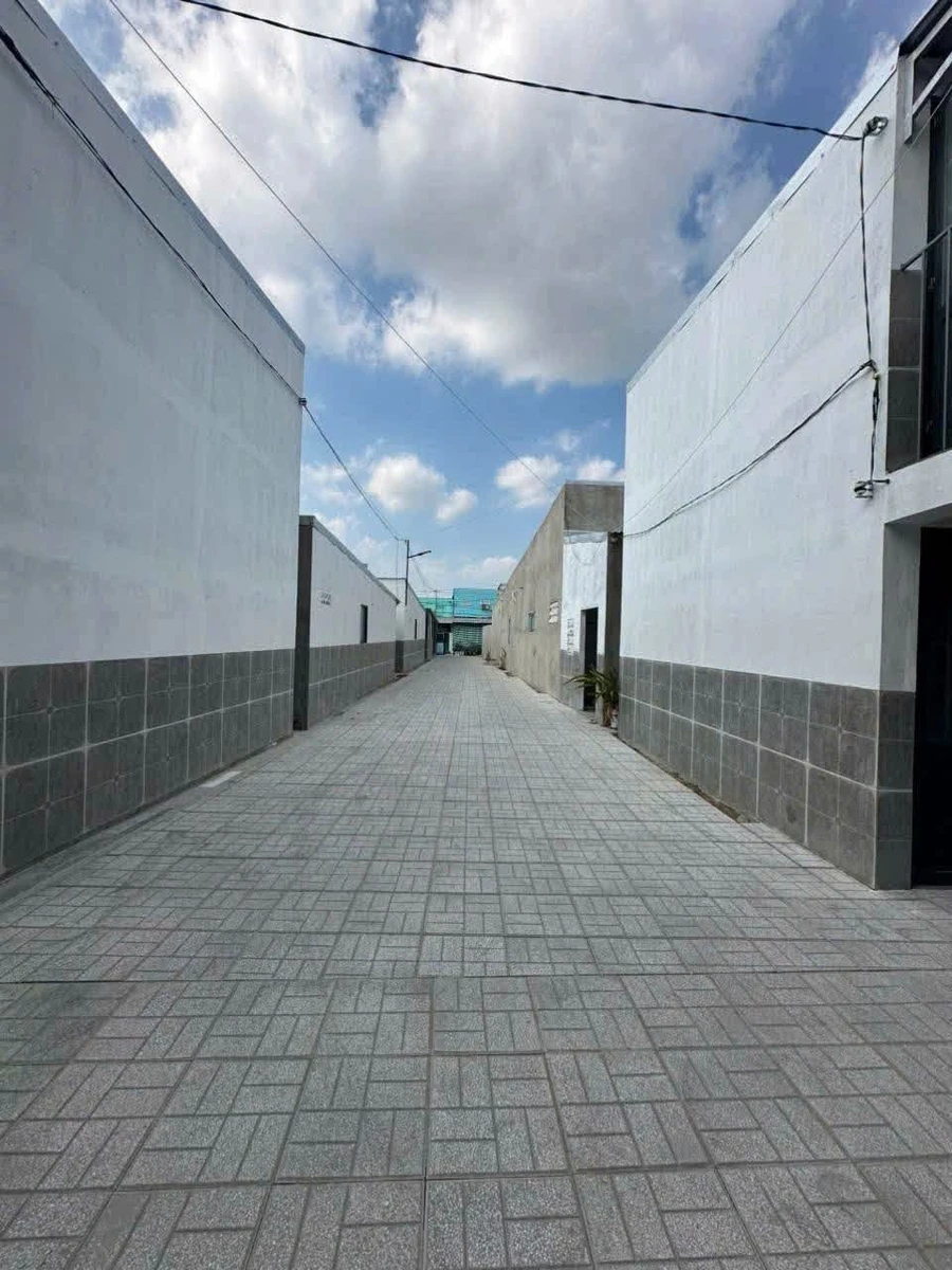 Bán dãy nhà trọ 22 phòng Sóc Trăng 700m² - 5.2 tỷ - Ảnh thu nhỏ 2