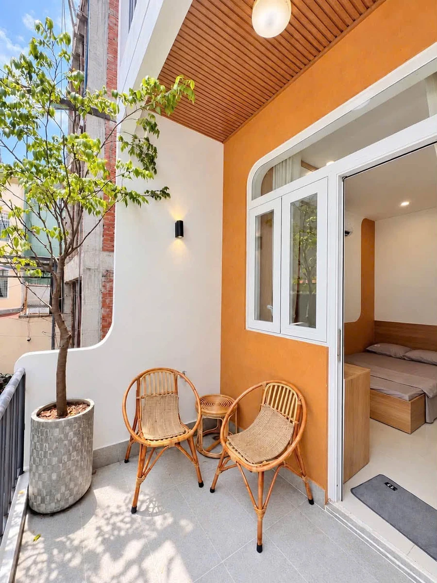 Bán nhà 2 tầng 38m² 3PN có ban công riêng gần Cầu Bông, Bình Thạnh giá 5,86 tỷ - Ảnh thu nhỏ 2