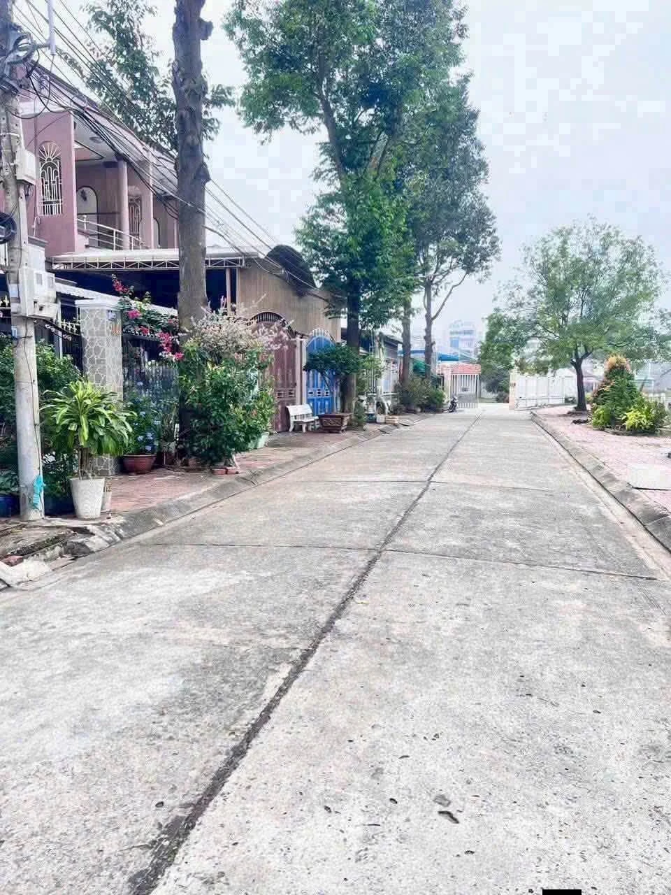 Bán nhà mặt tiền 106m2 Bờ kè Lê Anh Xuân, Tây Ninh 3 tỷ 500 triệu - Ảnh 1