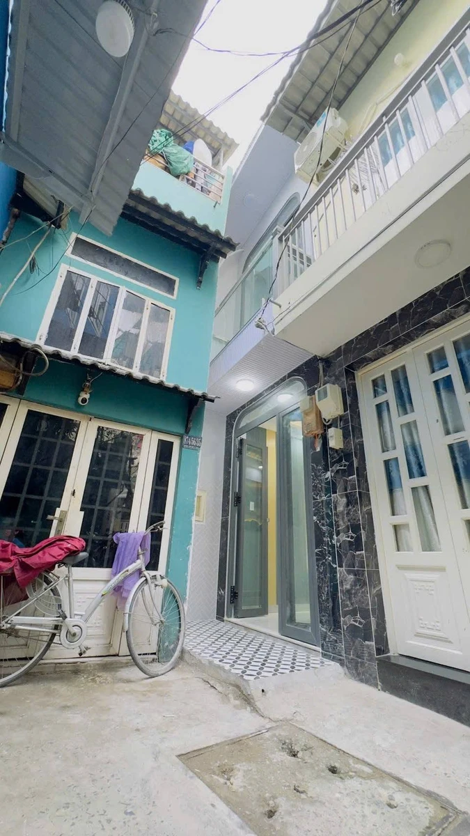 Bán nhà mới Đoàn Văn Bơ, Quận 4, 46m², 2PN - 3,1 tỷ - Ảnh 1