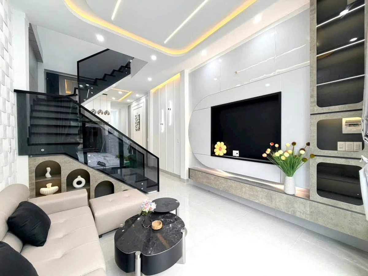 Bán nhà lầu 4PN 123m² khu phố 7 Tân Phong 4 tỷ 150 - Ảnh thu nhỏ 2