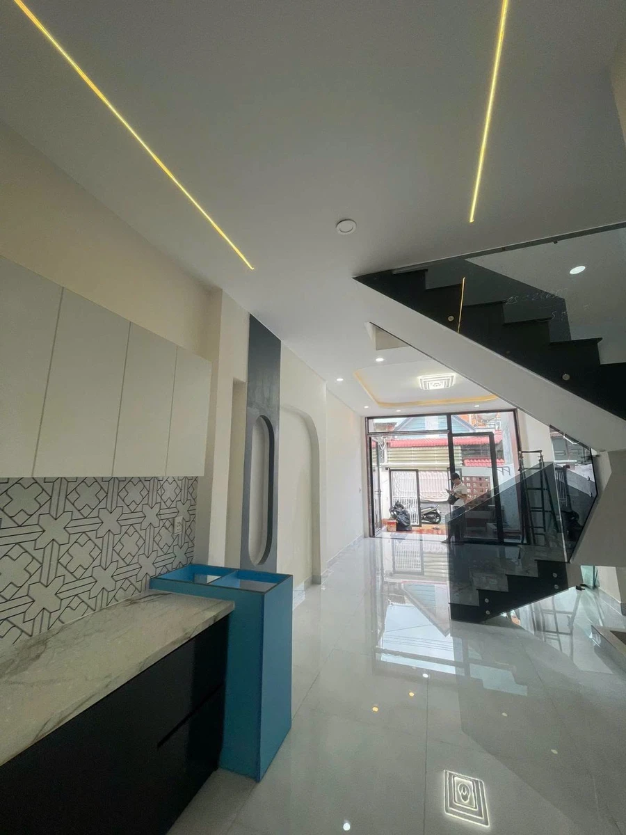 Bán nhà 2 tầng hẻm xe hơi 63m2, 3PN, gần siêu thị Go, Đông Hòa, Dĩ An - Ảnh thu nhỏ 2