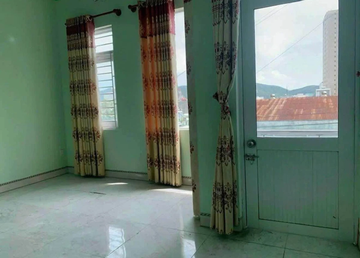Bán nhà 3,5 tầng mặt tiền 40m², Phan Chu Trinh, Quy Nhơn - Ảnh thu nhỏ 5