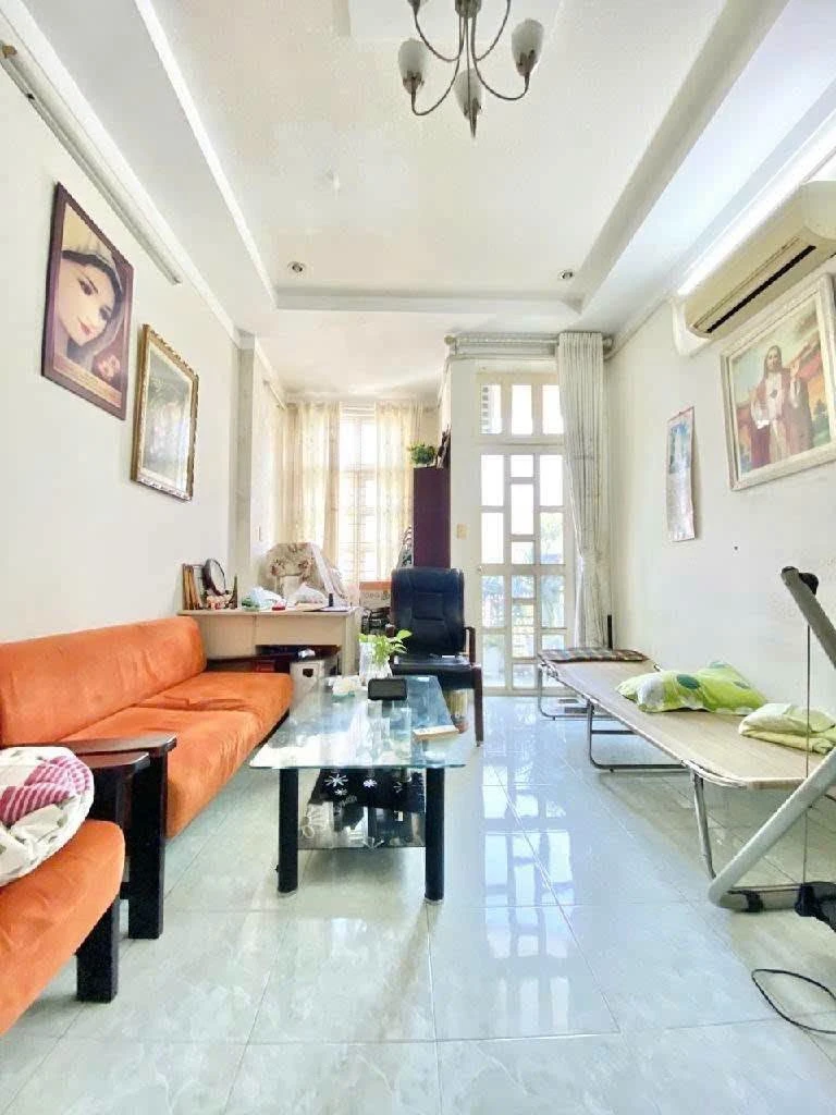 Bán nhà hẻm thông 2 tầng 70m² 4PN gần Ông Ích Khiêm, Quận 11, giá 6,9 tỷ - Ảnh thu nhỏ 2