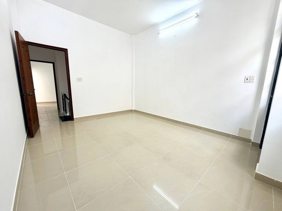 Bán nhà hẻm xe hơi 2 tầng 46m² đường Phan Văn Trị, 2PN, giá hơn 6 tỷ - Ảnh thu nhỏ 5