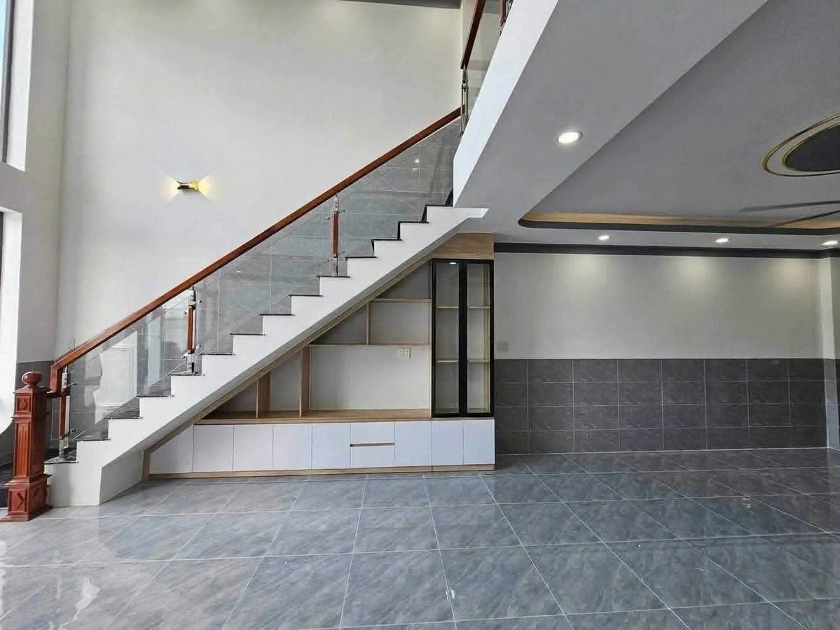 Nhà gác lửng 5x24m (120m²) 3PN 2WC, Trảng Bom, 2.3 tỷ - Ảnh 1