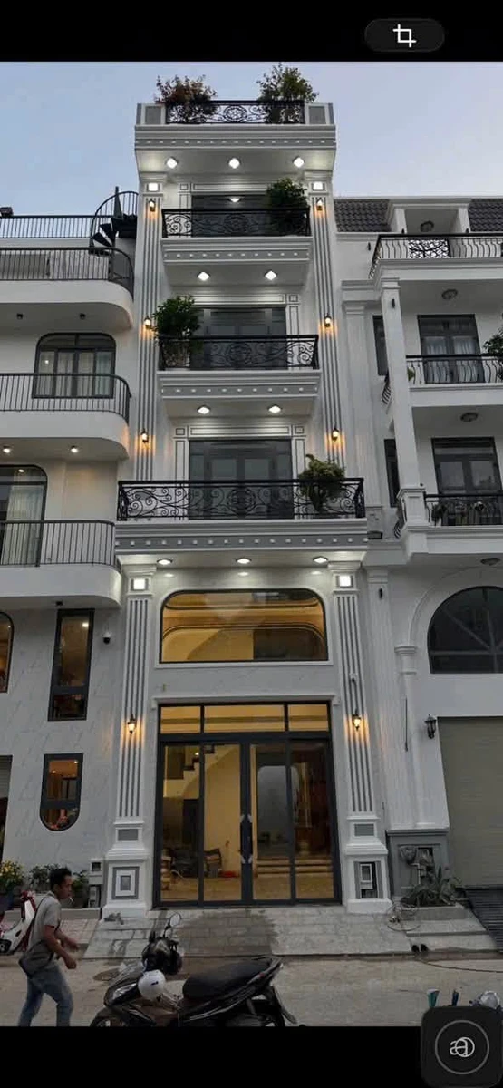 Bán nhà phố 6PN thang máy Hoàng Quốc Việt Quận 7 - Ảnh thu nhỏ 3