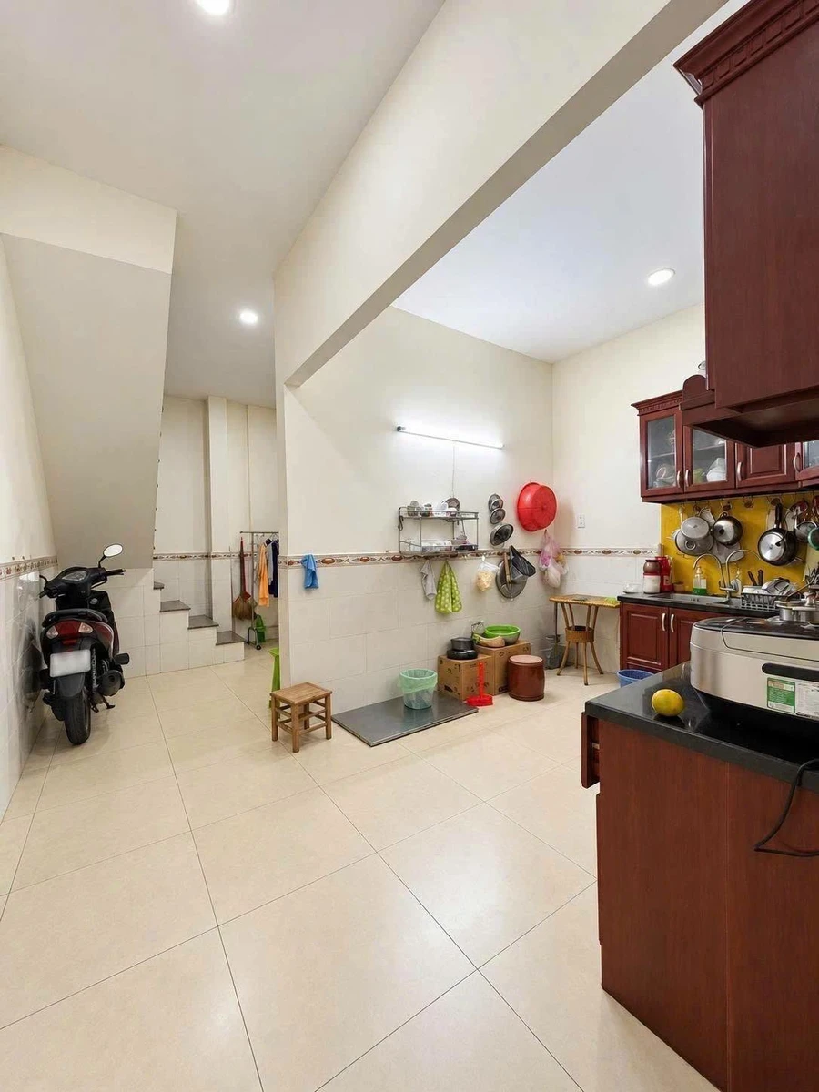 Bán nhà hẻm xe tải 1 trệt 1 lầu 65m2, 3PN, đường Tân Thới Nhất 01, Quận 12, giá 3,89 tỷ - Ảnh thu nhỏ 3