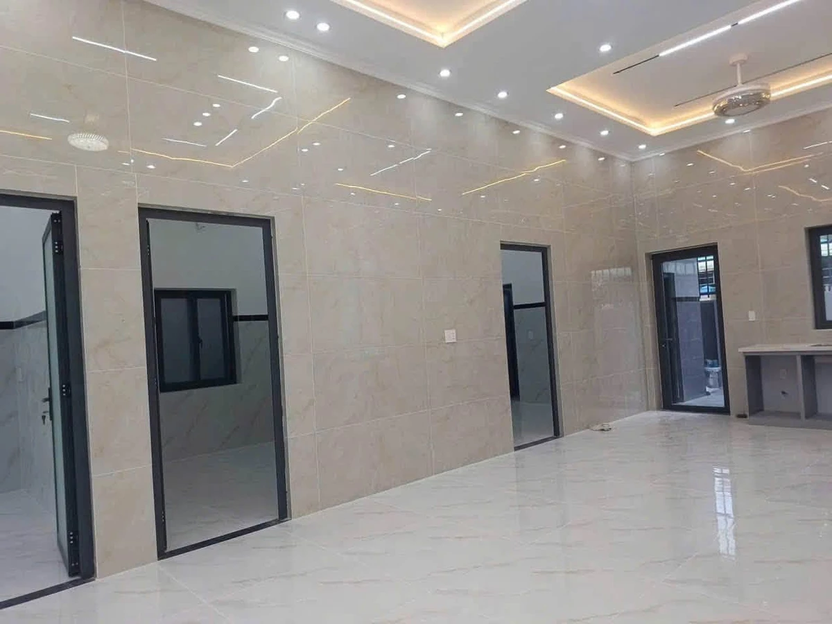Bán nhà góc 3 mặt tiền 140m² tại Long Điền - Ảnh thu nhỏ 4