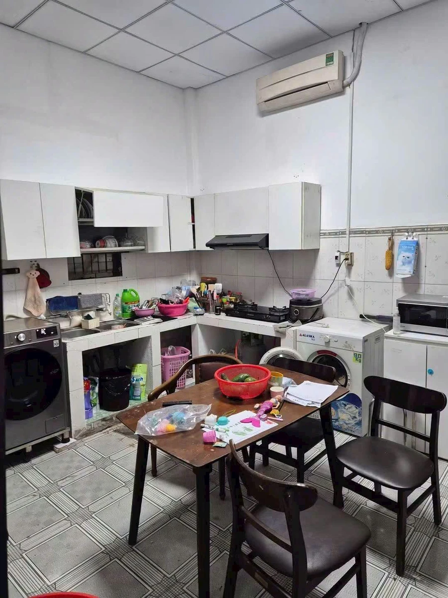Bán nhà 3 phòng ngủ 275m² Vĩnh Phú Bình Dương - Ảnh thu nhỏ 4