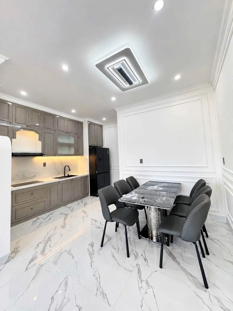 Bán nhà 3 tầng mặt tiền Châu Văn Hùng, Lại Thế, TP Huế, 78,5m², full nội thất, 3,65 tỷ - Ảnh thu nhỏ 4