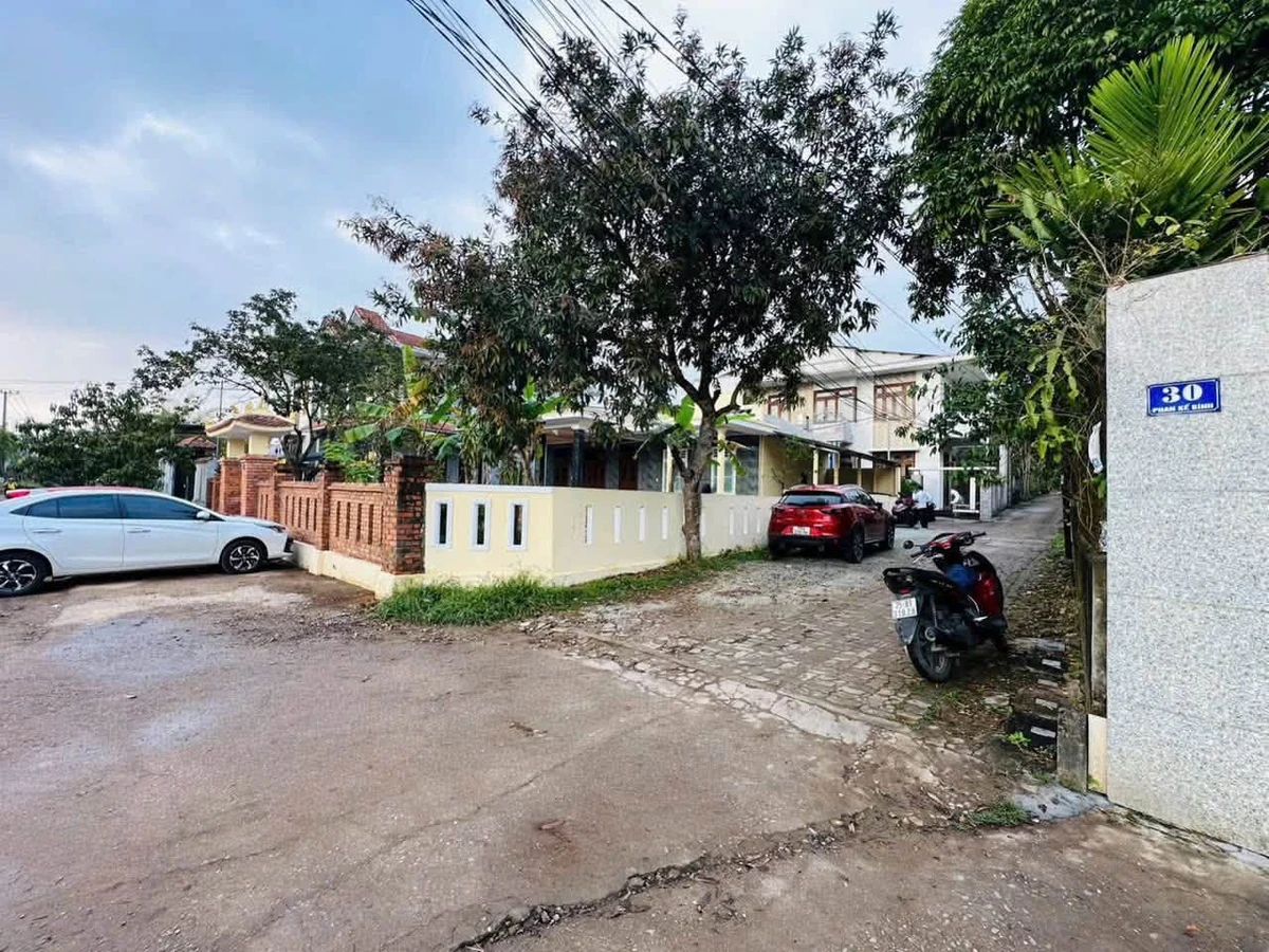 Bán đất kiệt 111,3m² đường Huyền Trân Công Chúa Quận 1 - Ảnh thu nhỏ 2