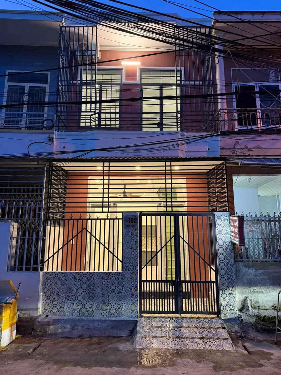 Bán nhà 2 tầng mặt tiền 192 Ngô Đến, Nha Trang, 31,1m2, giá 2,35 tỷ - Ảnh thu nhỏ 2