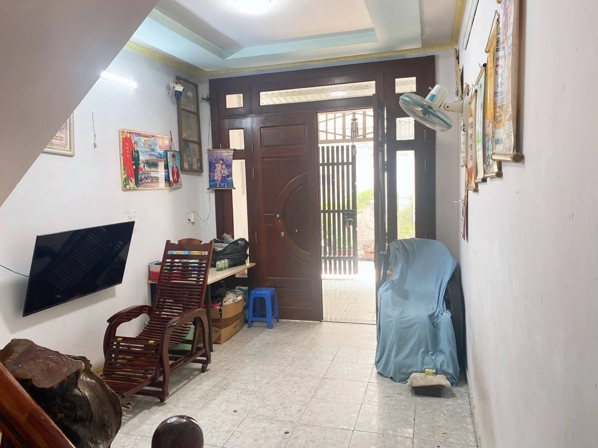 Nhà bán Quốc Lộ 1A, 3PN 2WC, 52.7m2, 3.8 tỷ - Ảnh thu nhỏ 3
