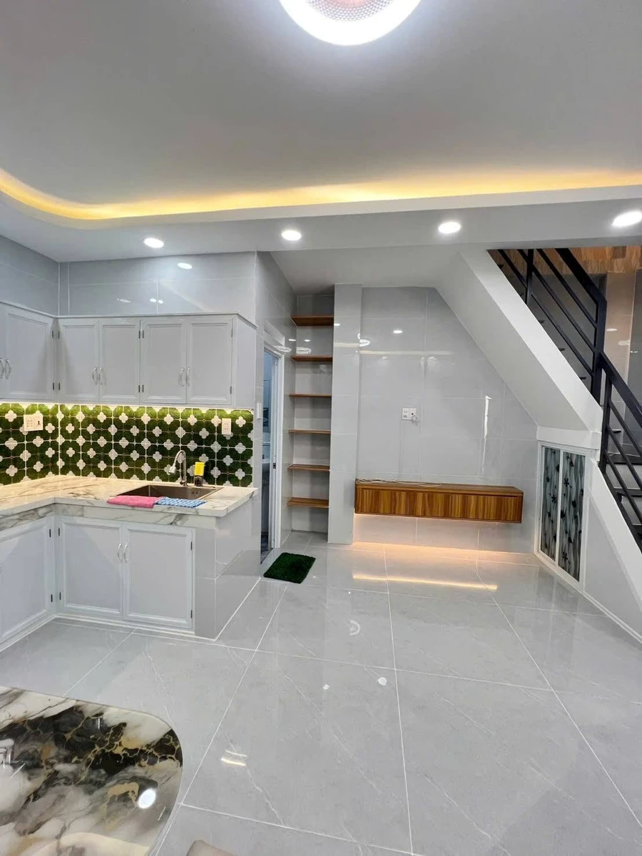 Bán nhà hẻm 1170 Ba Tháng Hai, Phường 12, Quận 11, 1 trệt 1 lầu, giá 2,98 tỷ - Ảnh thu nhỏ 3
