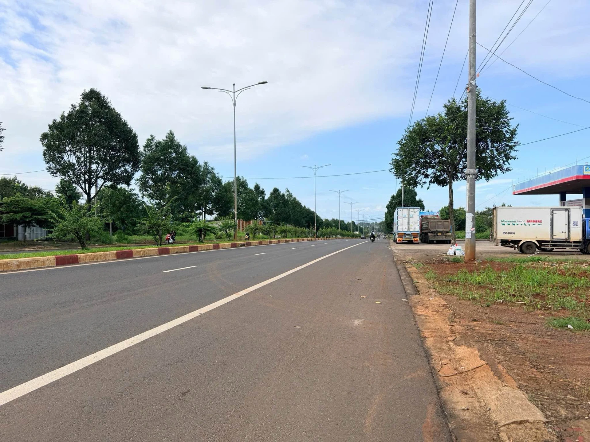 Bán đất hẻm Vành Đai 5x18m giá 379 triệu, Phường Ea Tam, Đắk Lắk - Ảnh 1
