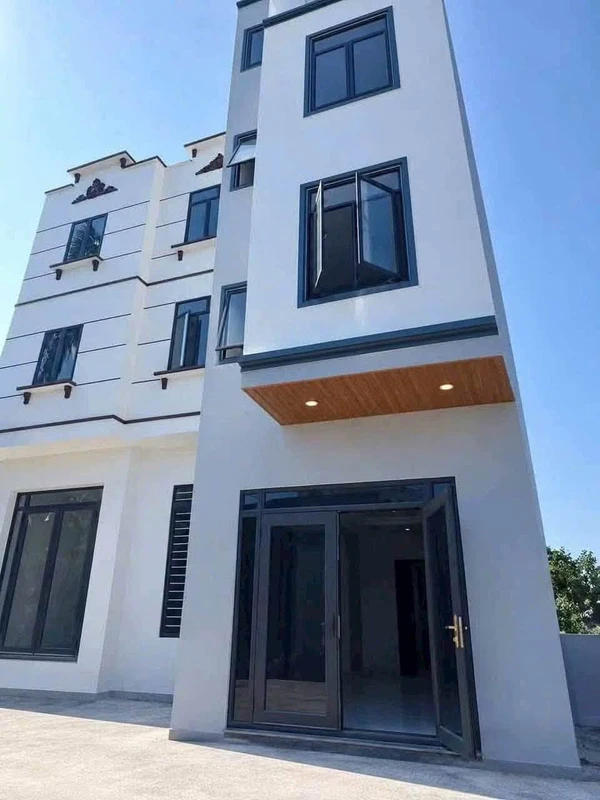 Bán nhà 3 tầng 51,6m² Hà Khẩu Hạ Long
