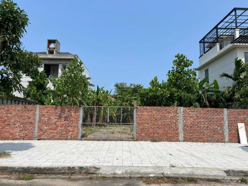 Lô Vùng Trung 4, Phú Mỹ An, 300m2 (15x20m) đường 7m5 gần sông