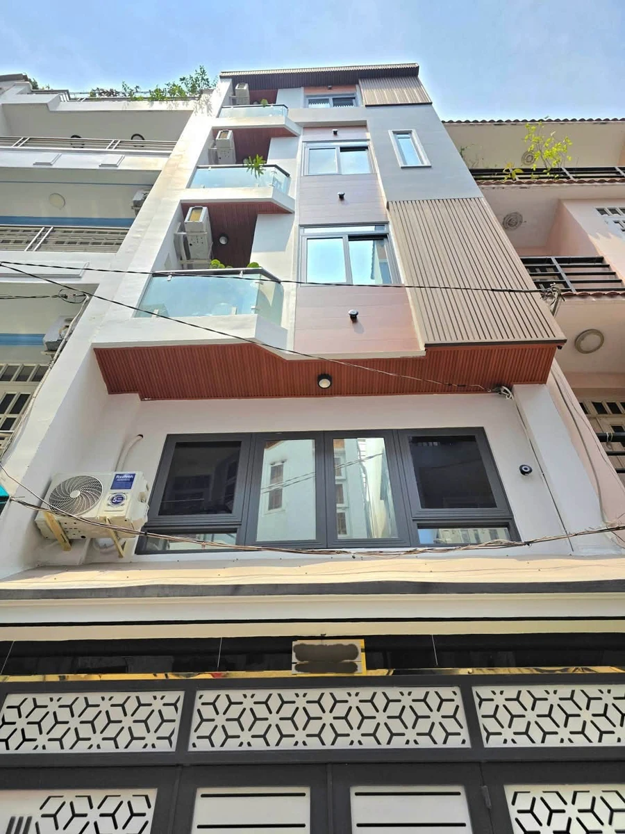 Bán nhà hẻm xe hơi 5 tầng 51m2 đường Thích Quảng Đức, Phú Nhuận, thu nhập 70tr/tháng - Ảnh 1