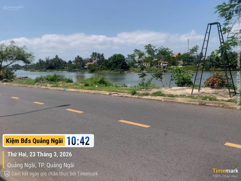 Bán đất mặt tiền sông Kinh Giang, đối lưng biển Mỹ Khê Quảng Ngãi, 150m2 ngang 8,2m, kinh doanh tốt - Ảnh 1