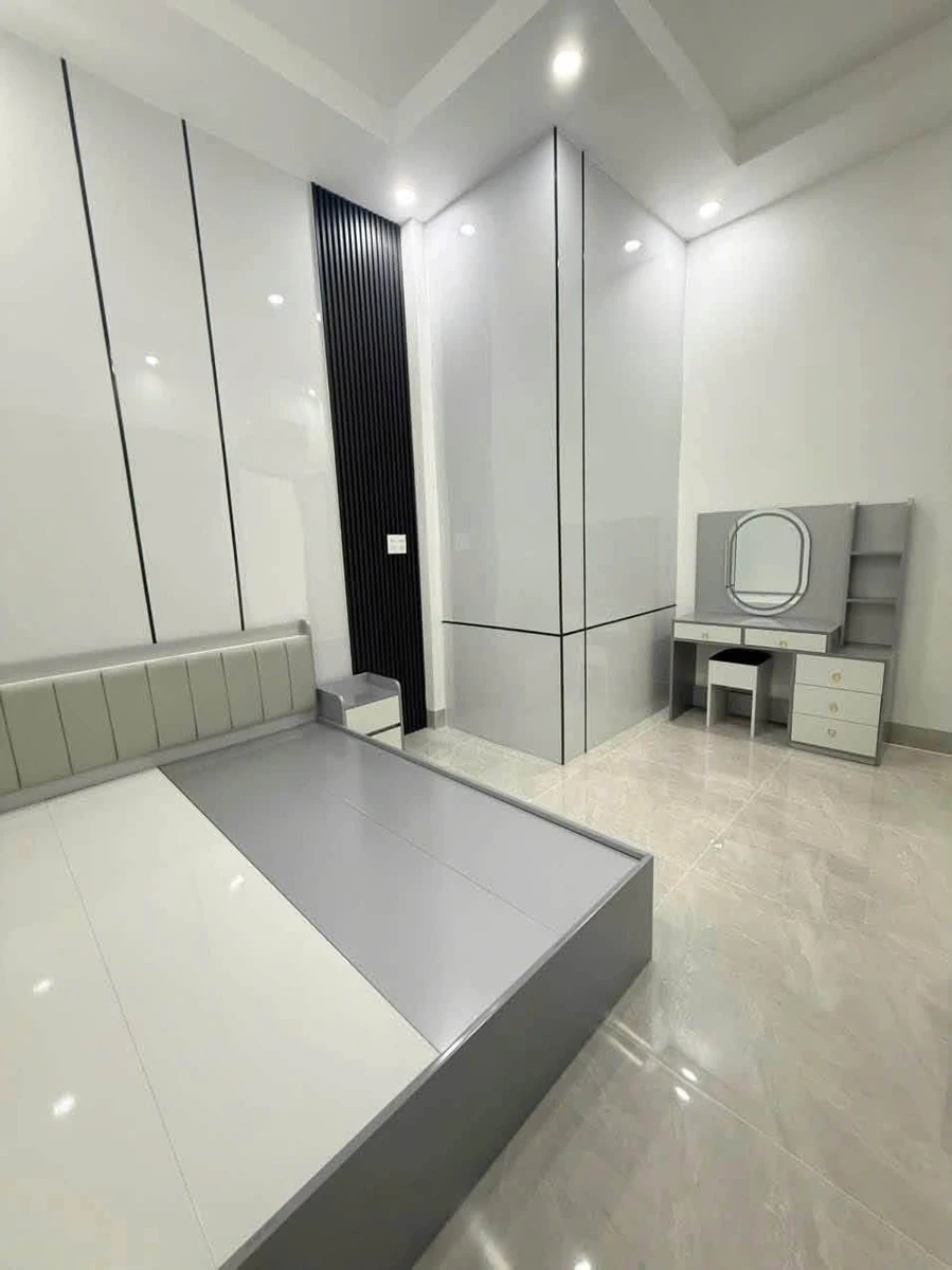 Bán nhà lầu 2 mặt tiền 115m² Long Khánh 2 tỷ 350 triệu - Ảnh thu nhỏ 5